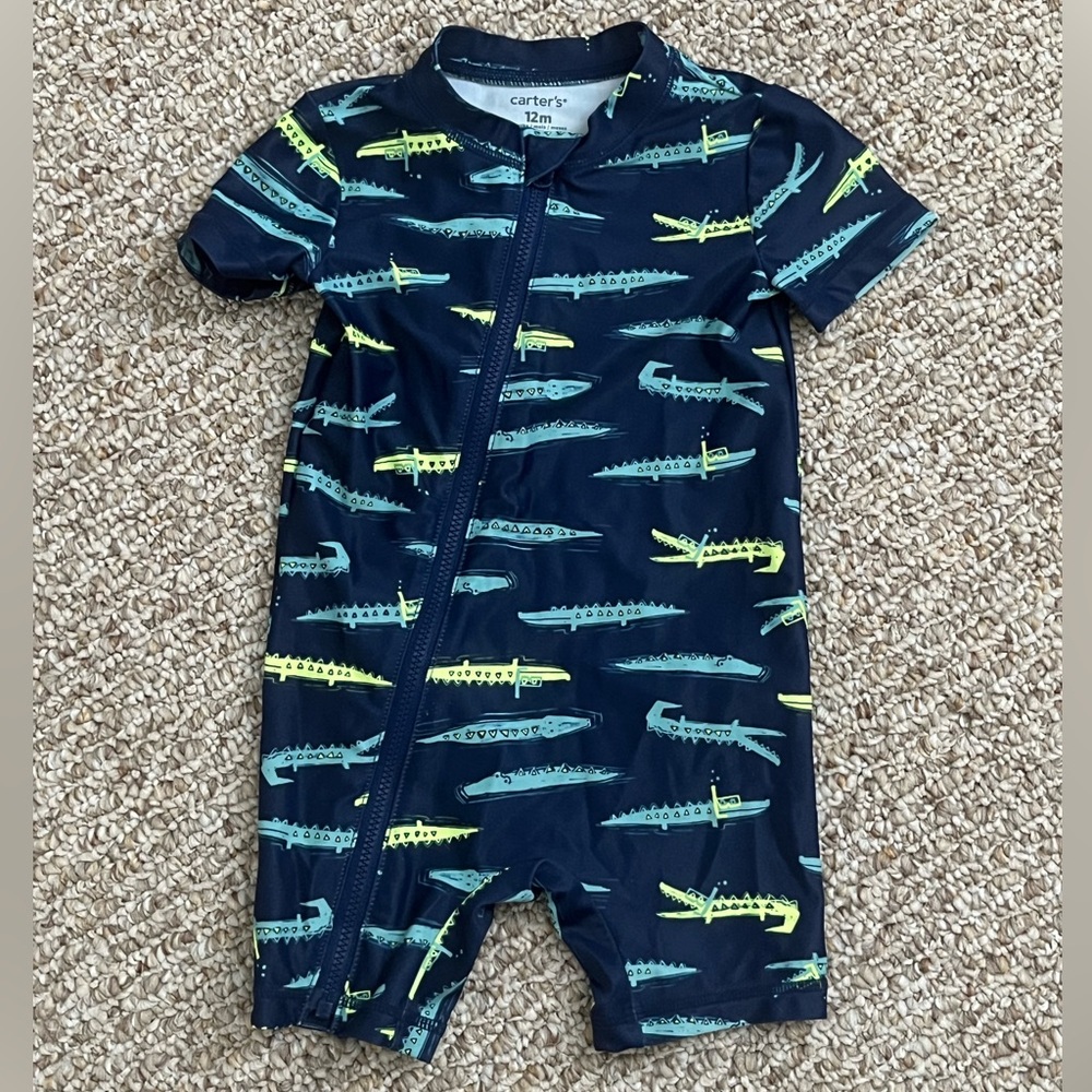 Carter’s gator/croc swimwear 12m